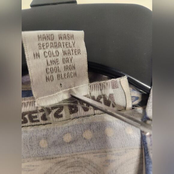 Dressbarn L Gray Blue Shrtslv Floral Print Striped Button Up Women Blouse Shirt - Picture 3 of 7